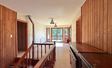 Casa en venta de 5 dorm. en Villarrica