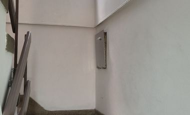 apartamento en arriendo/venta en los rosales. Cod A18