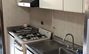 apartamento en arriendo/venta en los rosales. Cod A18