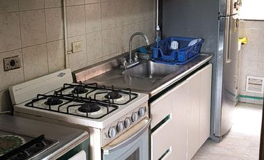 apartamento en arriendo/venta en los rosales. Cod A18