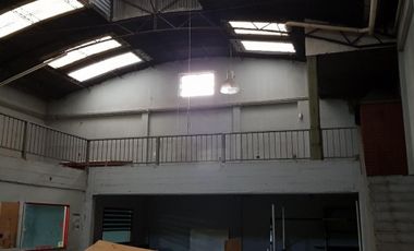 VENTA, 2 GALPONES EN MUY BUENA ZONA DE V. BALLESTER