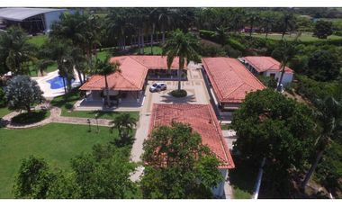 VENDEMOS MAJESTUOSA FINCA EN CERRITOS - PEREIRA