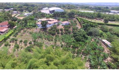 VENDEMOS MAJESTUOSA FINCA EN CERRITOS - PEREIRA