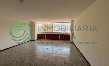 oficina en arriendo en centro. Cod A189