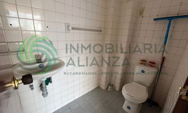 oficina en arriendo en centro. Cod A189