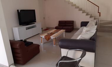 Disewakan rumah super mewah full furnish di the mansion pakuwon indah surabaya
