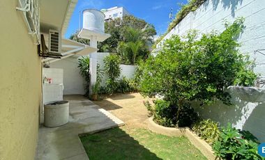 casa en arriendo/venta en villa del este. Cod V119
