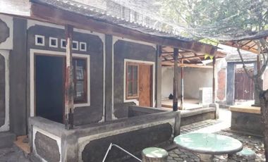 Rumah Luas 3 Lantai di Raya Singaraja Bedugul Buleleng