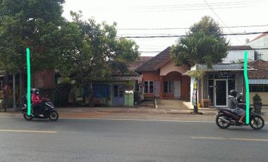 Rumah Dijual Dipinggir Jalan Kacuk Kota Malang