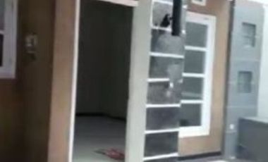 rumah digarden dian sidoarjo Bangunan 2 lantai, Strategis