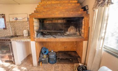 Venta Casaquinta en La Capilla -  Florencio Varela