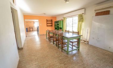 Venta Casaquinta en La Capilla -  Florencio Varela