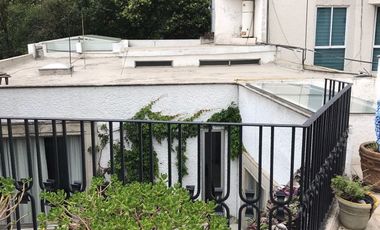 CASA SOLA EN UNA DE LAS MEJORES ZONAS DE LA COLONIA DEL VALLE