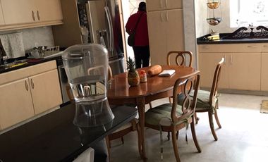 CASA SOLA EN UNA DE LAS MEJORES ZONAS DE LA COLONIA DEL VALLE