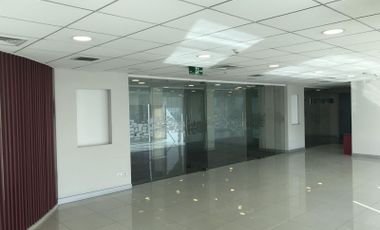 ARRIENDO para Oficinas Piso 5 Habilitado con 718,94 m2 – Metro Manquehue