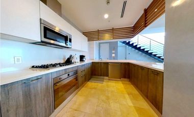 Se Vende Apartamento de 291 m2, en Buenaventura, a $698,000.00