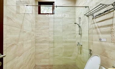 Disewakan Rumah Mewah Posisi Hook Cluster Elit Di Bukit Menteng