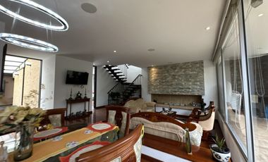 casa en venta en villa de los pinos. Cod V6003