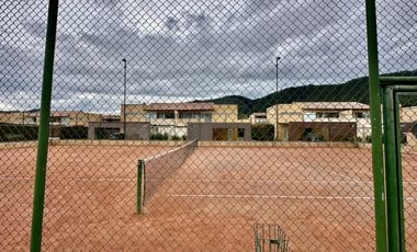 casa en venta en villa de los pinos. Cod V6003