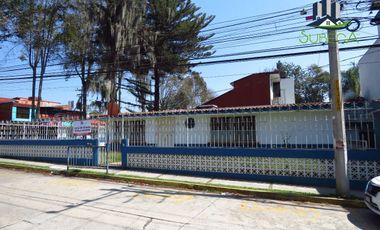 Venta de Casa en Esquina con Terreno Comercial, Zona Murillo Vidal Centro