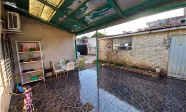 CASA VENTA CALLE ALMEIRA