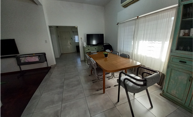 CASA VENTA CALLE ALMEIRA