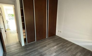 Departamento en venta y alquiler en Castelar Norte