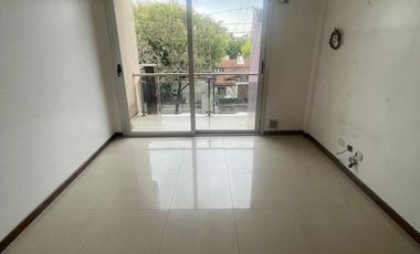 Departamento en venta y alquiler en Castelar Norte