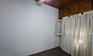 Casa Con Local, 3 Ambientes, Terraza, Living