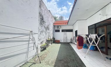 TURUN HARGA!! Dijual Rumah Dharmahusada Indah Barat Surabaya Timur