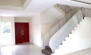 RUMAH SURYA INTI PERMATA JUANDA WARU HOOK GRESS MEWAH