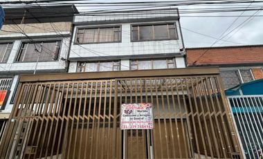 casa en arriendo en felicidad. Cod A6916402