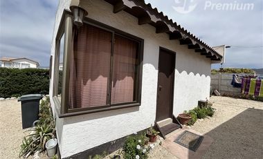 VENTA TRES CABAÑAS PARA INVERTIR EN LA HERRADURA