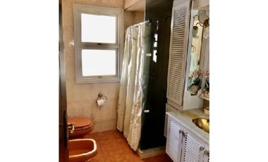 Excepcional chalet en Altos de Chauvin. Obra Arq. Córsico Piccolini, año 1958.