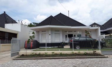 Rumah Murah Luas Siap Huni Lokasi Strategis di Ijen Boulevard Malang