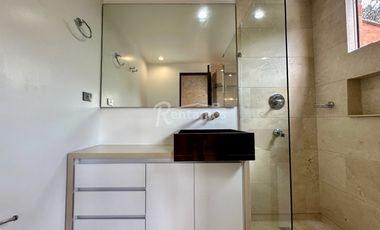 casa en arriendo en loma del atravesado. Cod A776260