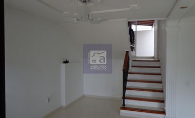 COD. 6340 - SE ARRIENDA CASA - BARRIO:  CAÑAVERAL