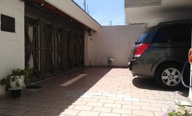 Casa en Venta en Rinconada  Santa  Rita, Guadalajara