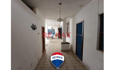 🏡 ¡OPORTUNIDAD ÚNICA EN PIURA! 🏡

¿Estás buscando la casa perfecta en una ubicación privilegiada? ¡Tu búsqueda ha terminado! Presentamos una exclusi