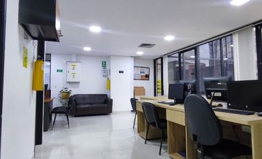 oficina en arriendo en el poblado. Cod A510597