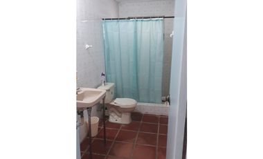 CASA AMOBLADA 3 RECAMARAS CON PISCINA GORGONA