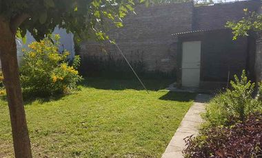 Casa en venta en Lanusse