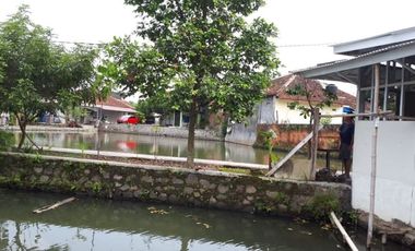 Tanah daerah Tawang dekat Dadaha pusat kota Tasikmalaya
