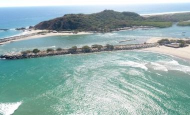1 hectárea con frente de playa en  Chacahua, Pto. Esc. 0ax.