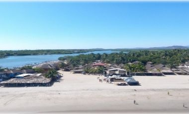 1 hectárea con frente de playa en  Chacahua, Pto. Esc. 0ax.
