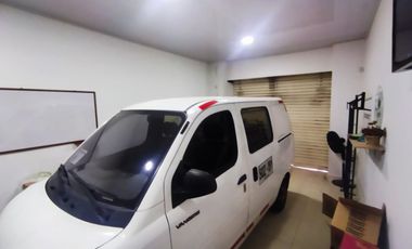 Venta de Casa - Bodega en el B. San Francisco - Bucaramanga, 300 m². Cod V5972