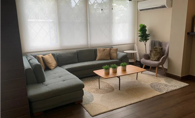 SE VENDE CASA EN ALTOS DEL GOLF $550,000 AM