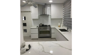 SE VENDE CASA EN ALTOS DEL GOLF $550,000 AM