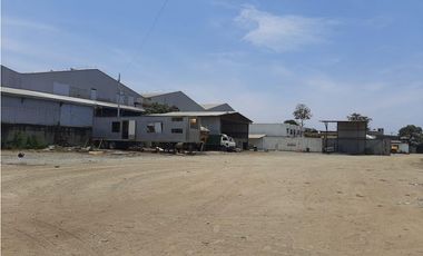 Vía Perimetral y Orellana se vende terreno rellenado 9000 m2