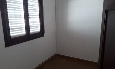 VENDO CASA 3 DOR BARRIO PUEYRREDON